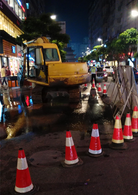 無懼風(fēng)雨搶修復(fù) 多方協(xié)助保供水