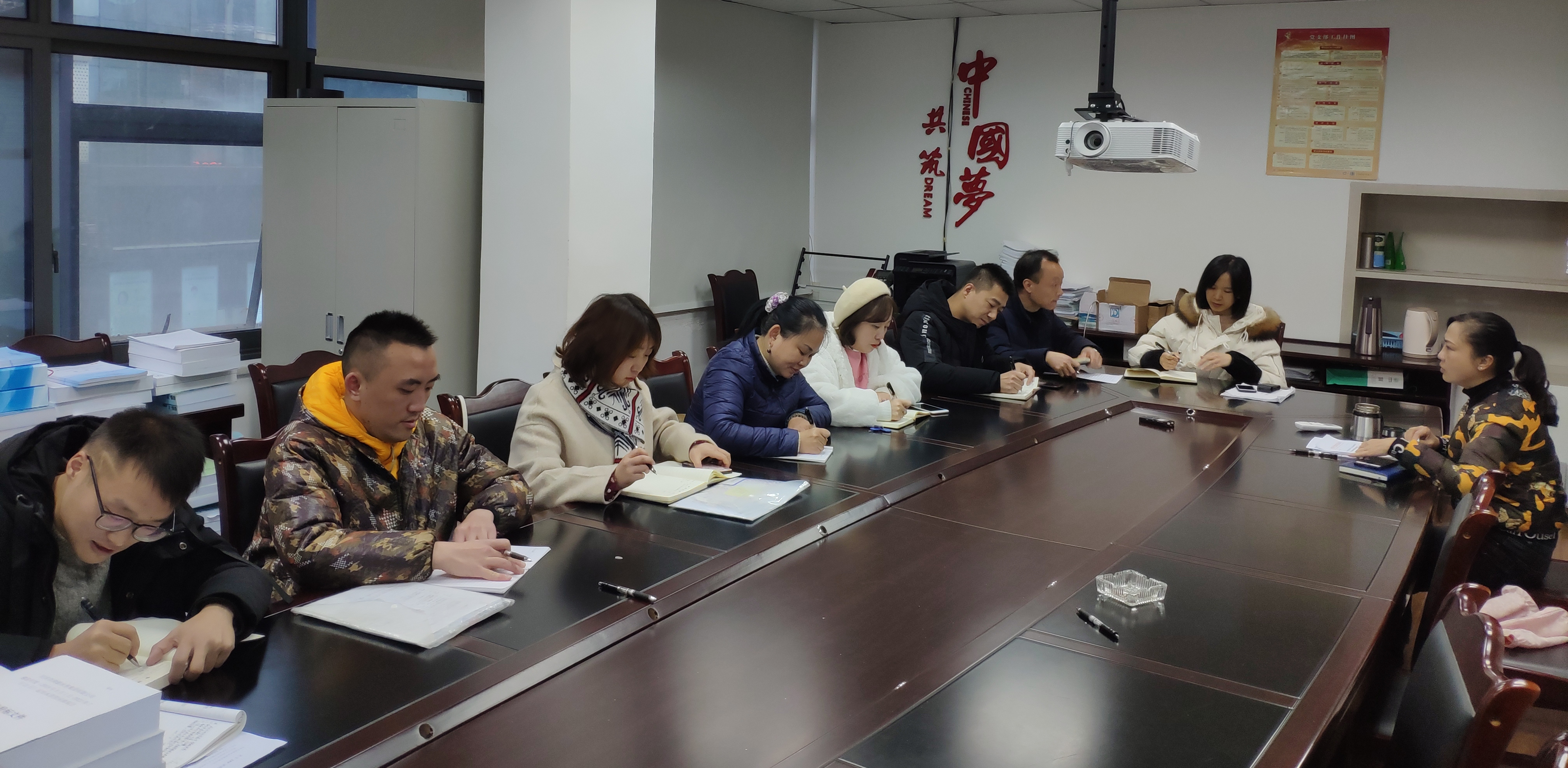 材料供應(yīng)部開展“不忘初心、牢記使命”主題教育工作