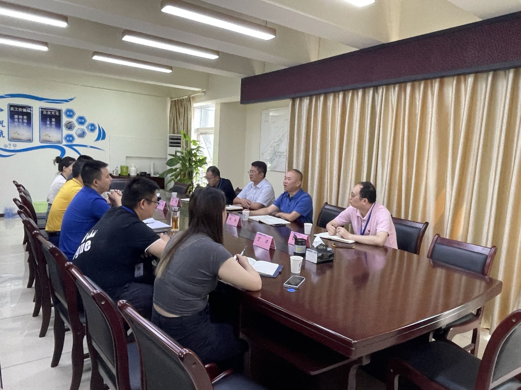 集團公司領導到臨港公司開展調研