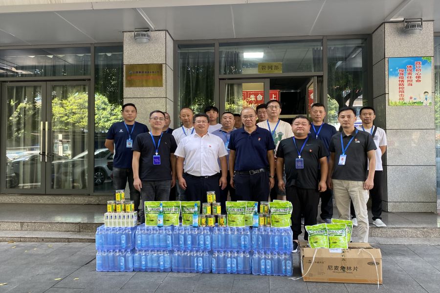 奮戰(zhàn)一線保供水，夏送清涼沁人心