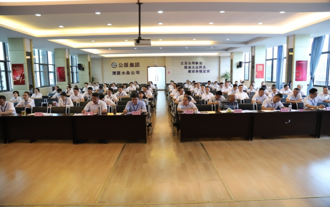 打響機(jī)構(gòu)人事改革“第一槍”，爭(zhēng)當(dāng)推動(dòng)公服發(fā)展“排頭兵”