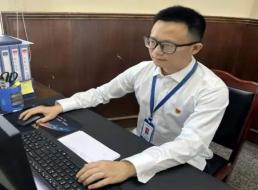 《榜樣在身邊》系列報(bào)道——羅林、饒錫兵 不用揚(yáng)鞭自奮蹄 人生逐夢(mèng)正當(dāng)時(shí)